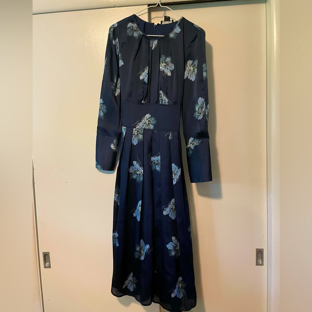 Club Monaco, floral belted dress, size 4